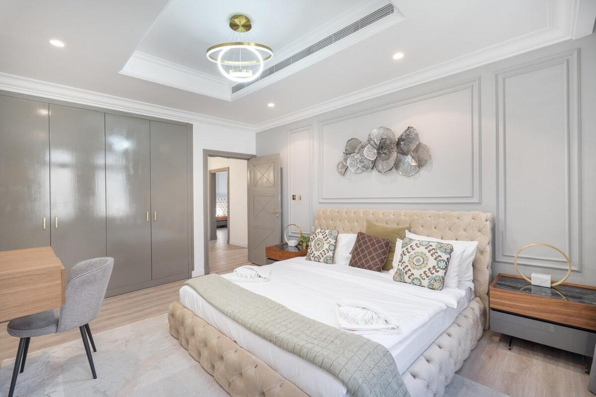 Elegant 5-bedroom On The With Private Pool At Palm Jumeirah * Dubai