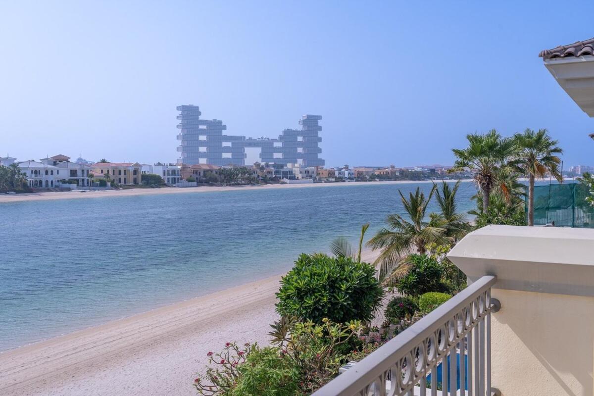 Villa Elegant 5-bedroom On The With Private Pool At Palm Jumeirah Dubai