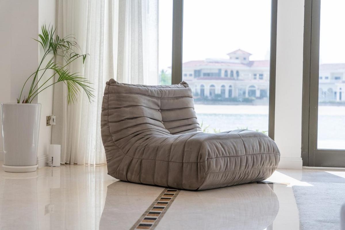 Elegant 5-bedroom On The With Private Pool At Palm Jumeirah