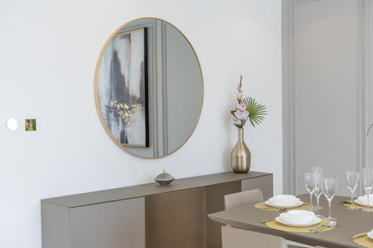Villa Elegant 5-bedroom On The With Private Pool At Palm Jumeirah *