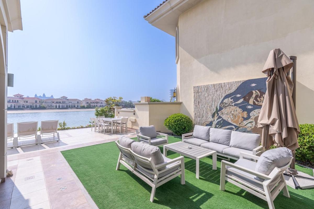 Villa Elegant 5-bedroom On The With Private Pool At Palm Jumeirah Dubai